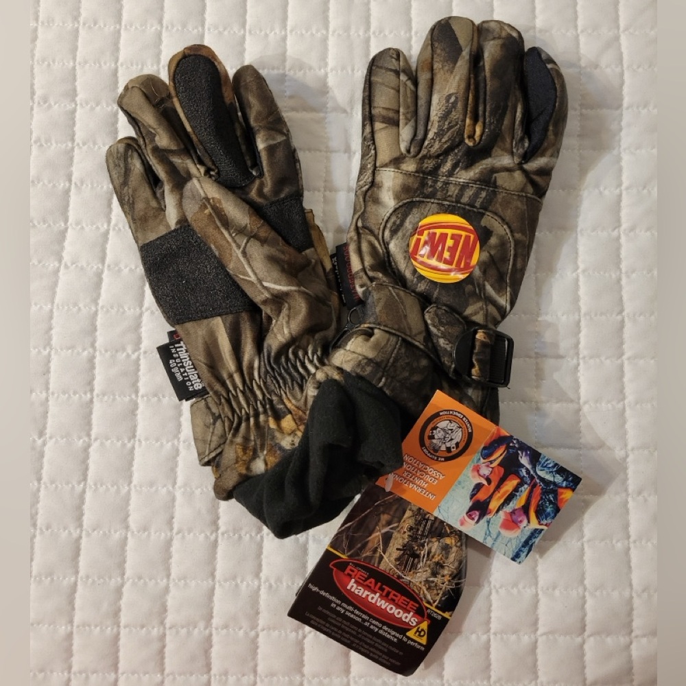 Realtree Hardwoods Thinsulate Camo Hunting Gloves Outdoors Camping Winter Sport - Picture 2 of 6